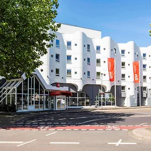 Ibis Hauptbahnhof Otel