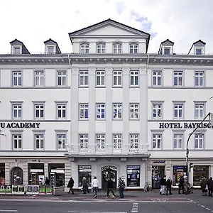 Bayrischer Hof Otel