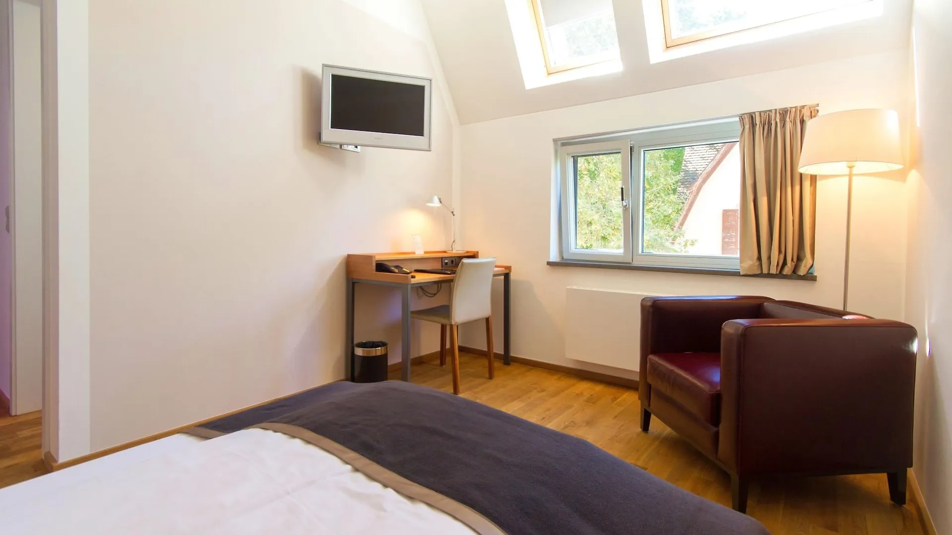 Qube Hotel Bergheim Heidelberg 4*,  Almanya