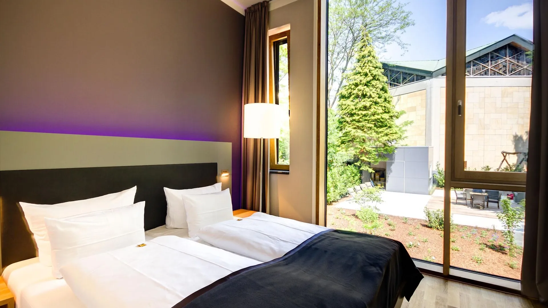 Qube Hotel Bergheim Heidelberg 4*,  Almanya