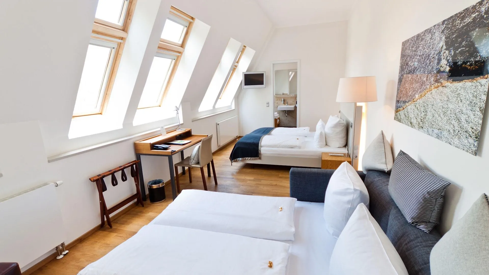 ****  Qube Hotel Bergheim Heidelberg Almanya